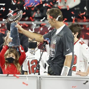 Buckaneers Quarterback Tom Brady celebrates with his children