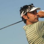 India's Jyoti Randhawa did a flawless eight-under 64 that gave him a share of lead in the World Manila Masters golf tournament.