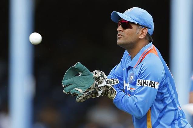 MS Dhoni's lightning glove work