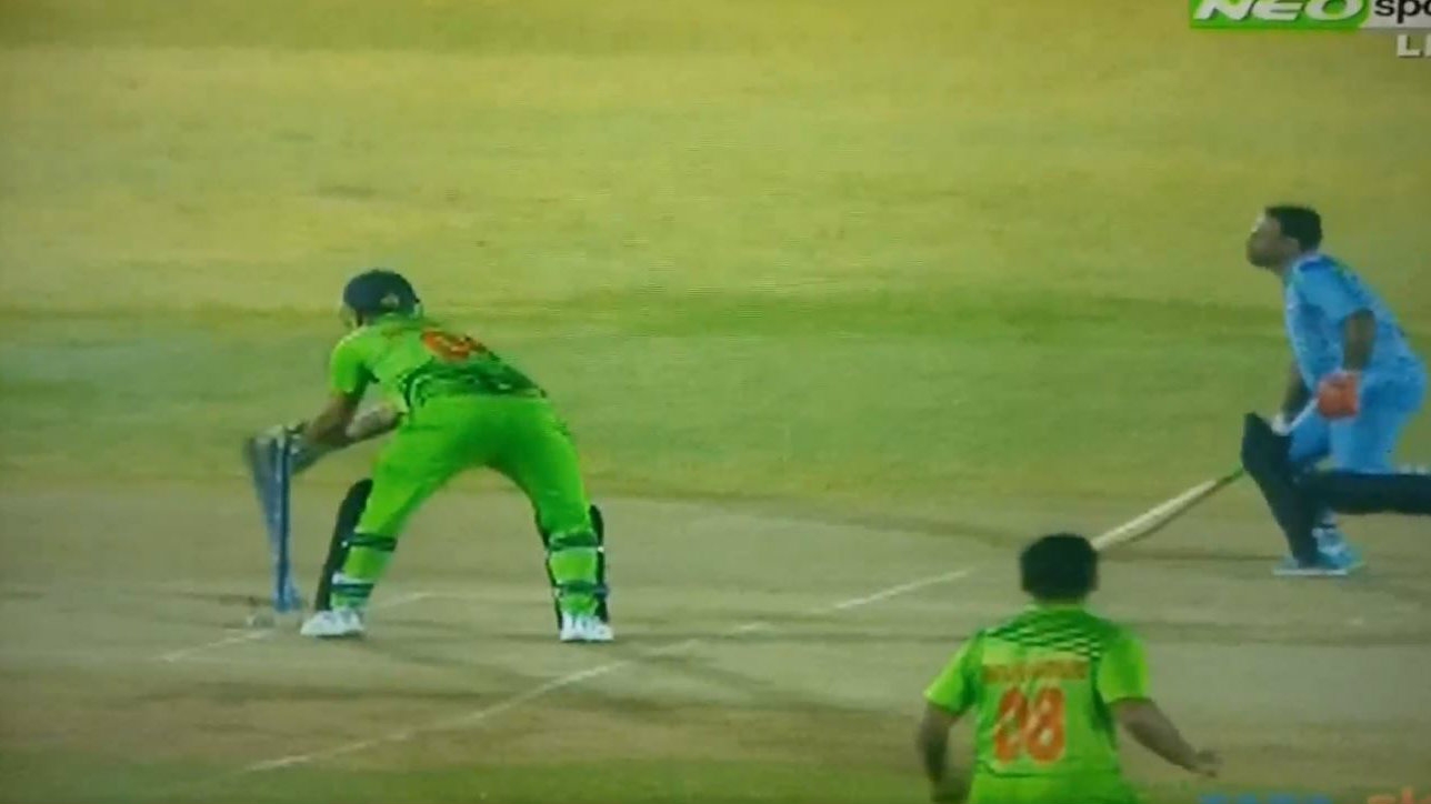 Strange dismissals in UAE T20 league