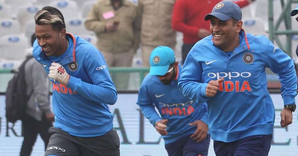 Hardik Pandya and MS Dhoni Source: Scroll.in