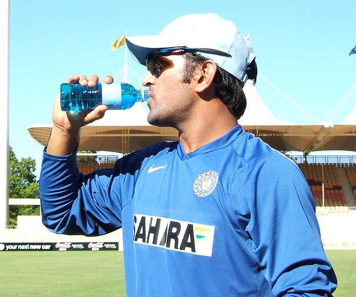 Ehsan Khan on Dhoni