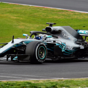 Mercedes troll Bottas