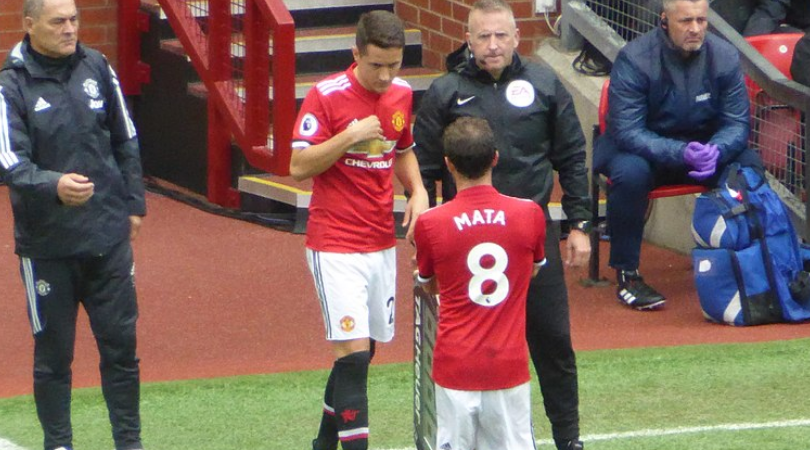 Mata and Herrera new contracts