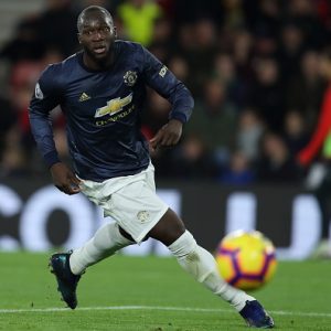 Romelu Lukaku falls down on his first touch
