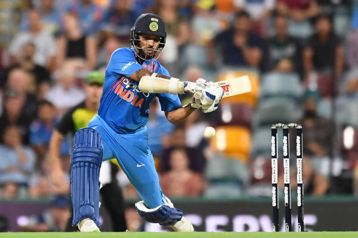 Shikhar Dhawan hilariously answers reporters' questions