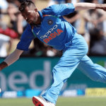 Hardik Pandya shouts at Shikhar Dhawan