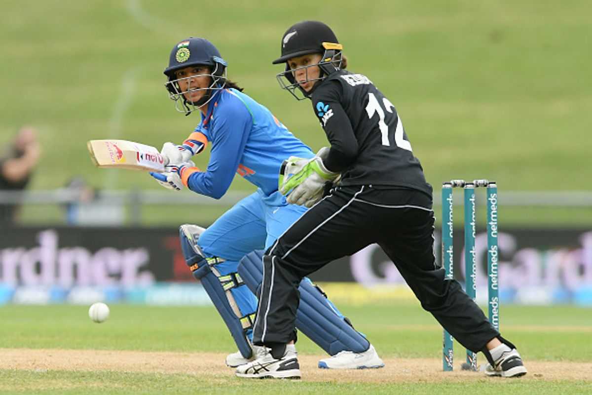 Smriti Mandhana hands Player of the Match