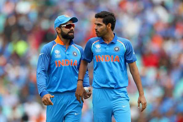 Bhuvneshwar Kumar dismisses Aaron Finch