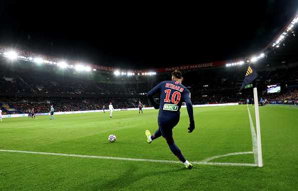 Neymar set to miss Man Utd clash