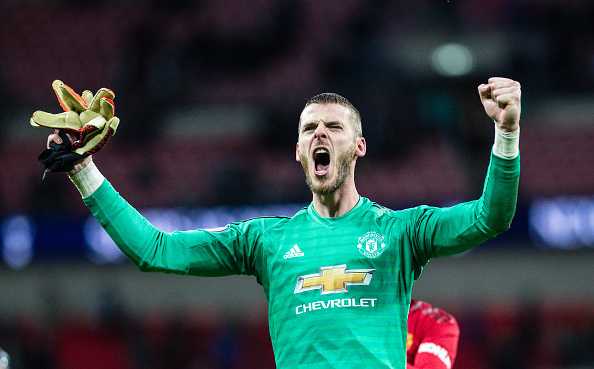 Mata's reaction on De Gea's saves