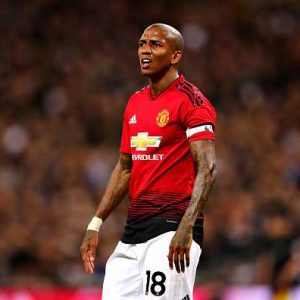 Ashley Young to sign a new contract
