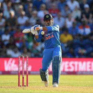 Dhoni becomes non-payment victim from Spartan Sports