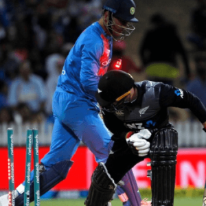 MS Dhoni stumps Tim Seifert off Kuldeep Yadav