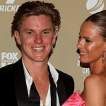 Peter Siddle highlights Adam Zampa's scarf tie