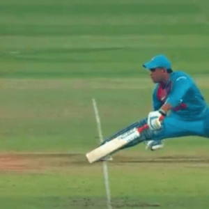 Dhoni's gymnastic move saves him from getting stumped