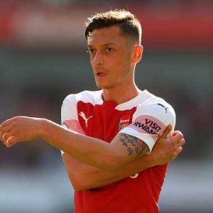 Mesut Ozil decides his Arsenal future