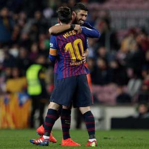 Luis Suarez on Messi