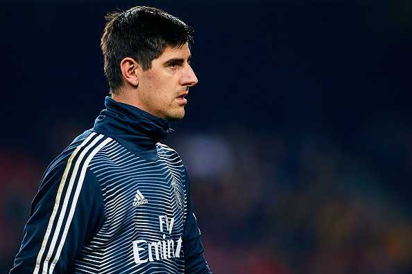 Fans throw rat at Thibaut Courtois