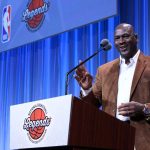 Michael Jordan releases statement on LeBron James breaking his NBA scoring record