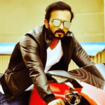 Shikhar Dhawan and Hardik Pandya troll Kedar Jadhav