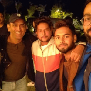 Pant's funny reaction on MS Dhoni hosting dinner