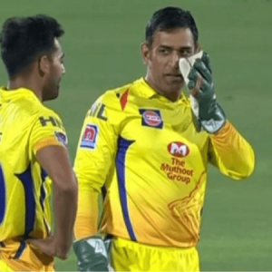 MS Dhoni reviews vs RR