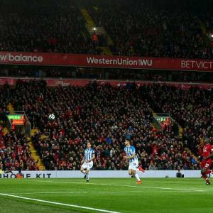 Mohamed Salah goal vs Huddersfield: Liverpool forward scores his 20th of the league in styleMohamed Salah goal vs Huddersfield: Liverpool forward scores his 20th of the league in style