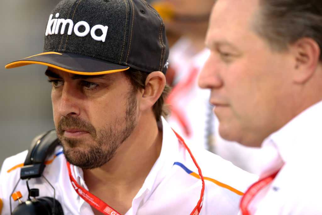 Fernando Alonso's reaction on Charles Leclerc losing the lead at the Bahrain GP- Watch