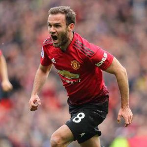 Juan Mata goal vs Chelsea: Mata scores beautiful goal to put Man Utd 1-0 up