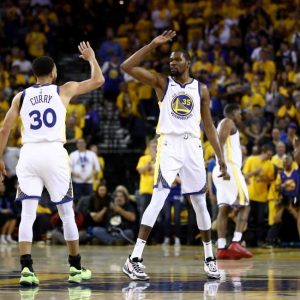 "Kevin Durant, you may try, but you cannot shoot better than Stephen Curry": When 'The Chef' took down 'The Durantula' in a shoot-around post practice