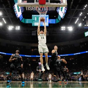 Milwaukee Bucks vs Detroit Pistons Dream11 Prediction: Dream11 Fantasy Tips for DET vs MIL | Game 4