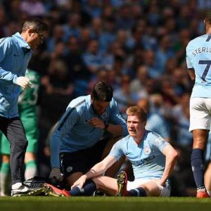 Kevin De Bruyne Injury: Manchester City star leaves Tottenham game with apparent injury