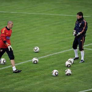 Iker Casillas heart attack: Victor Valdes pens an emotional letter to former national teammate