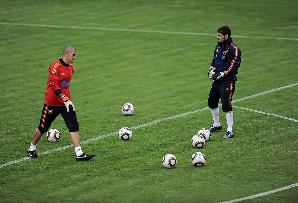 Iker Casillas heart attack: Victor Valdes pens an emotional letter to former national teammate