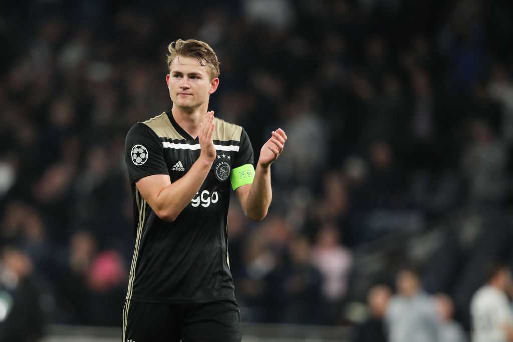 Matthijs de Ligt : Ajax Coach wants De Ligt to Consider Liverpool amidst European Giants | Liverpool News