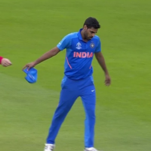 Bhuvneshwar Kumar injury: India fast bowler walks off the ground vs Pakistan in ICC Cricket World Cup 2019