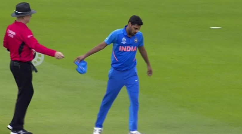 Bhuvneshwar Kumar injury: India fast bowler walks off the ground vs Pakistan in ICC Cricket World Cup 2019