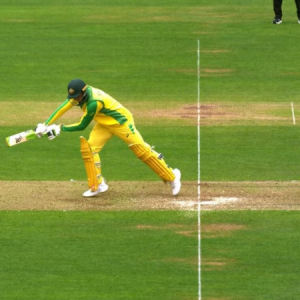 WATCH: Jos Butler misses simple stumping dismissal after being compared to MS Dhoni by Justin Langer