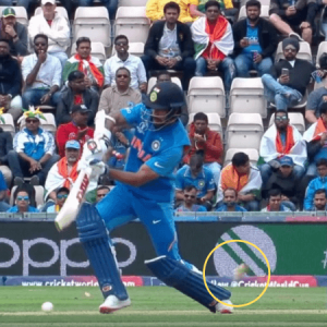 Shikhar Dhawan breaks his bat: Watch Kagiso Rabada's pinpoint yorker breaks Dhawan's bat