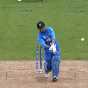 WATCH: MS Dhoni hits colossal six off Mitchell Starc; Virat Kohli follows it with brilliant reaction