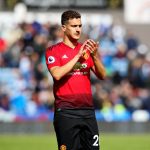 Aaron Wan-Bissaka: Diogo Dalot sends warning to Manchester United target