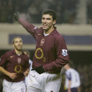 Jose Antonio Reyes: Former Arsenal forward dies at 35