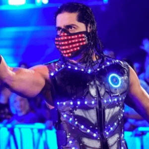 Mustafa Ali: WWE Superstar gives fan a live saving advice