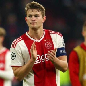 Matthijs De Ligt: Jasper Cillessen claims he offered advice to Ajax Skipper amidst Barcelona and Man Utd links
