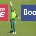 Quinton de Kock catch vs Australia: Watch de Kock grab stunning catch to dismiss Glenn Maxwell