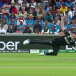 James Neesham catch vs India: Watch Kiwi all-rounder grab an absolute one-handed stunner to dismiss Dinesh Karthik | India vs New Zealand wickets