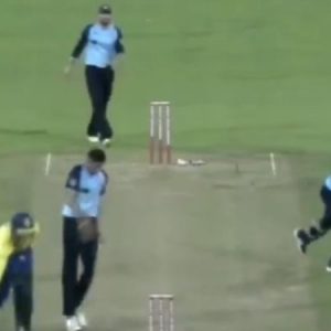 WATCH: Jonathan Tattersall's throw hits Keshav Maharaj behind left thigh in Durham vs Yorkshire Vitality T20 match
