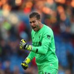 Adrian pulls spectacular one-hand save to deny Napoli's Dries Mertens a goal