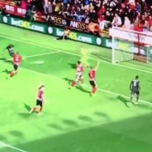 Watch Sadio Mane misses a sitter during Sheffield United vs Liverpool